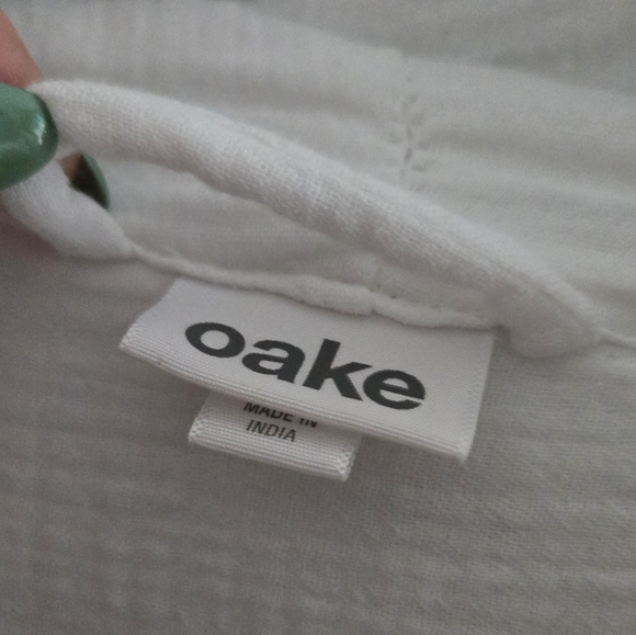 White Textured Robe - Picture 4 of 6